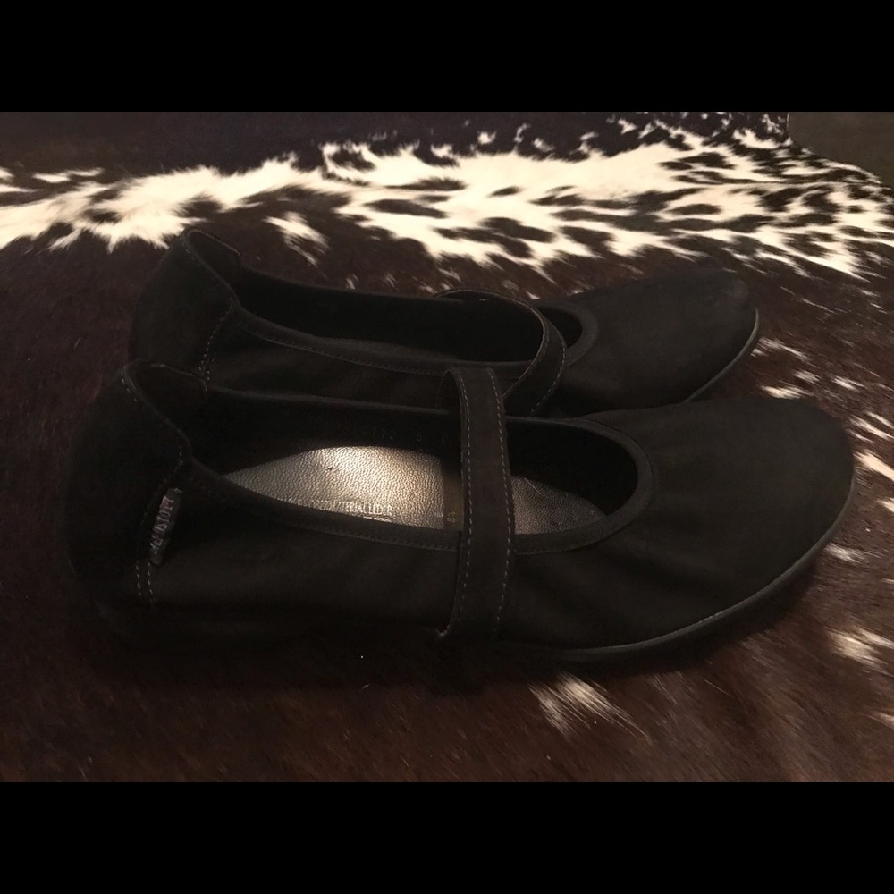Mephisto Black Flats